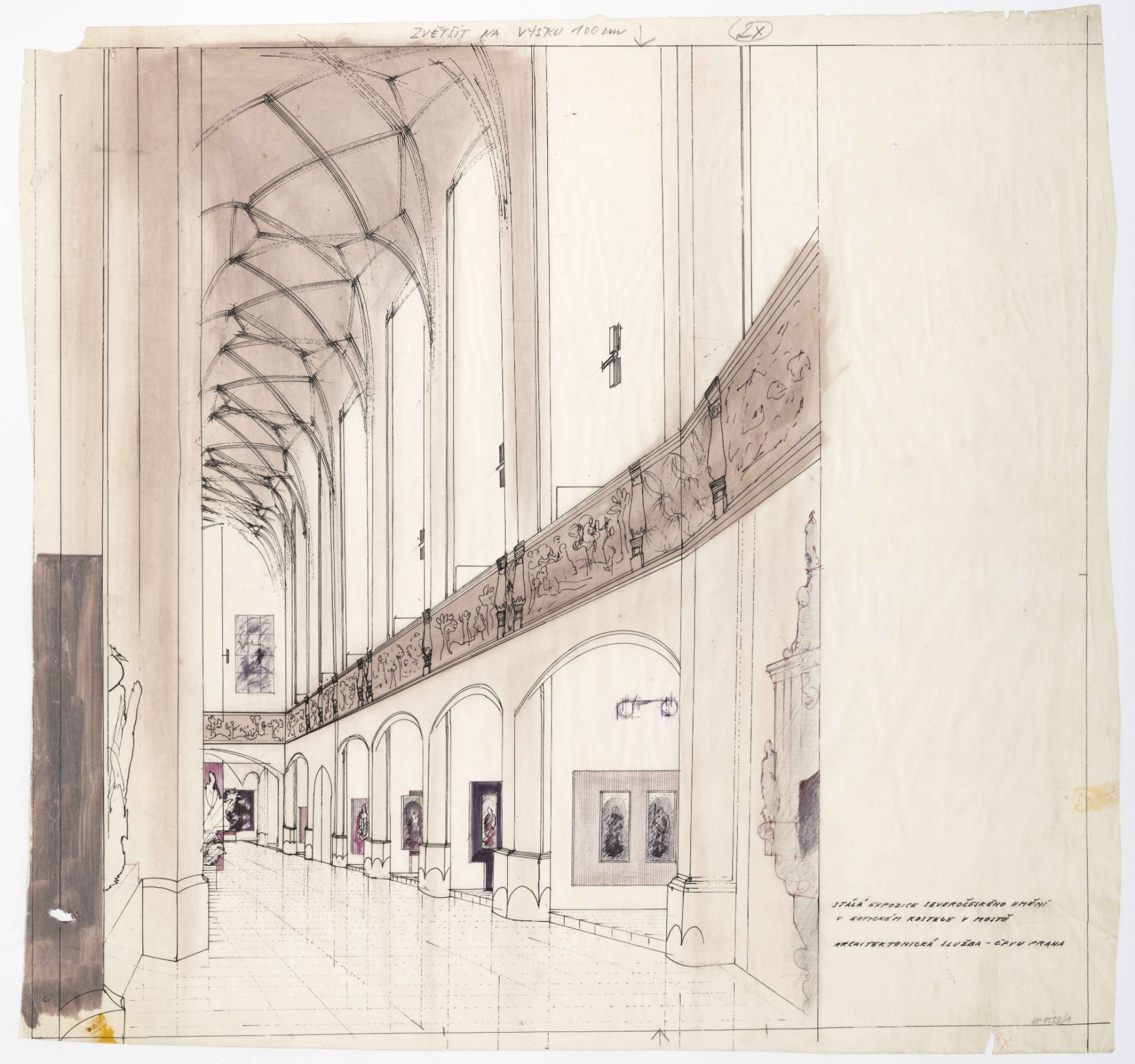 Expozice severočeského umění v interiéru přesunutého gotického kostela v Mostě, ochoz