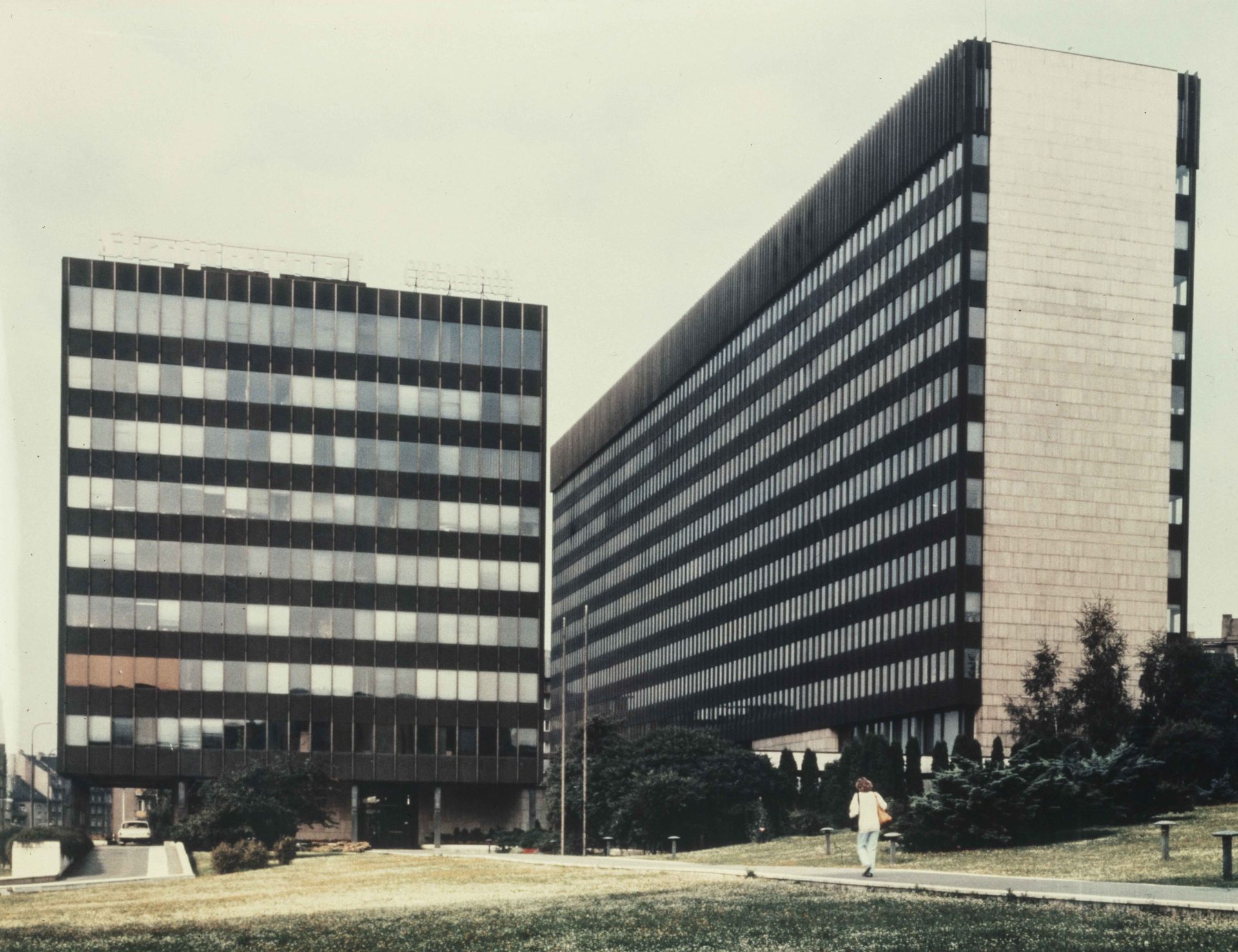 Chemapol Investa, pohled z ul. Kavkazská, Národní galerie Praha Chemapol Investa, pohled z ul. Kavkazská