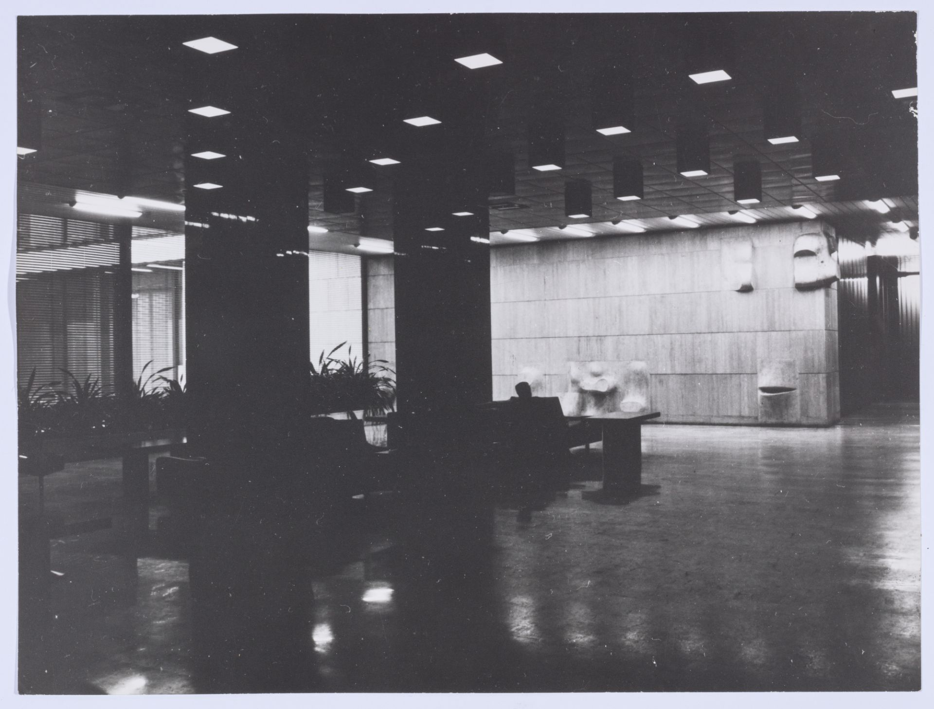 Chemapol Investa, fotografie vstupních prostor, Archiv Zdenky Novákové Chemapol Investa, fotografie vstupních prostor