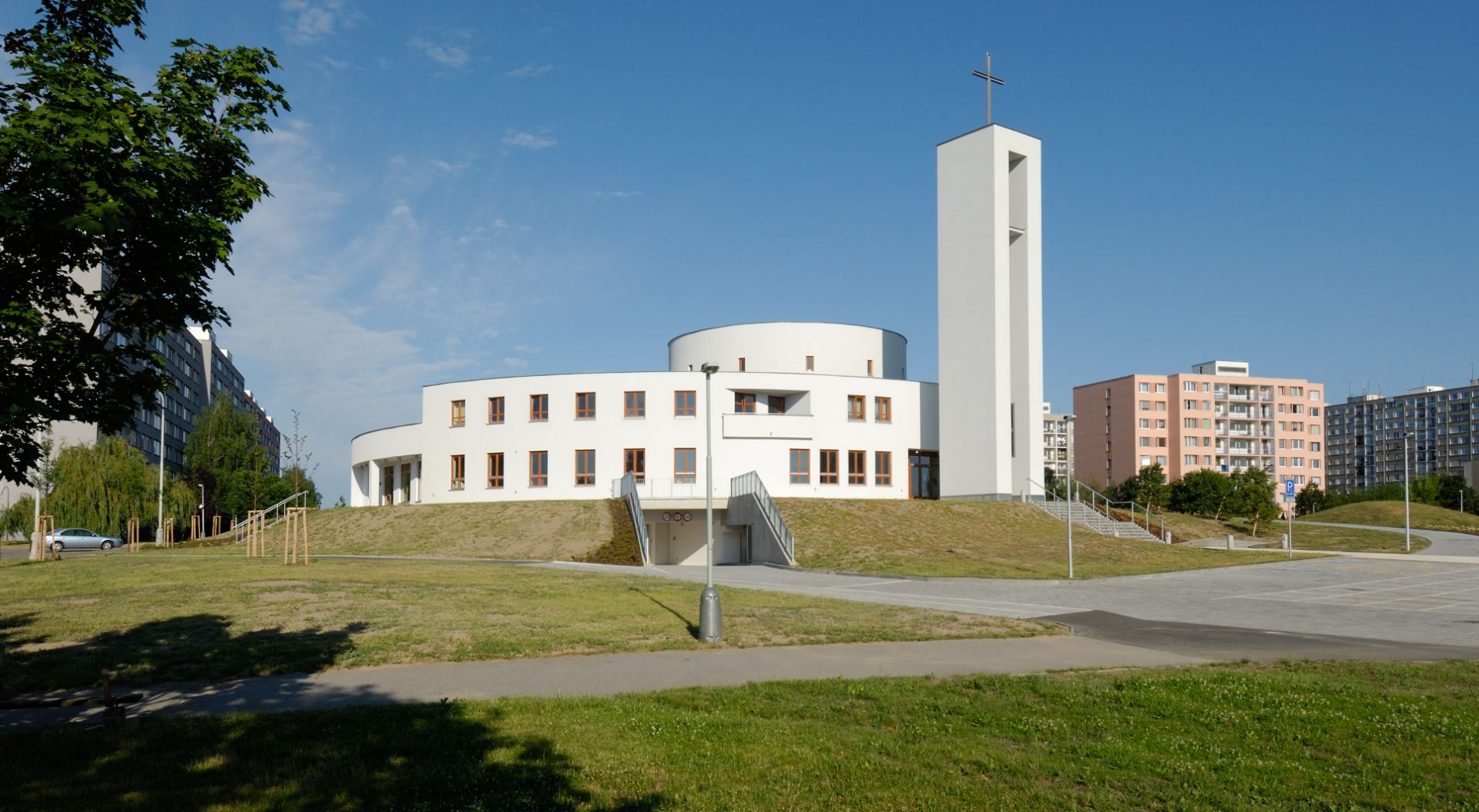 Komunitní centrum Matky Terezy, Praha-Háje,foto: Ondřej Polák, archiv Vítězslavy Rothbauerové Rothbauerová_K centrum_02