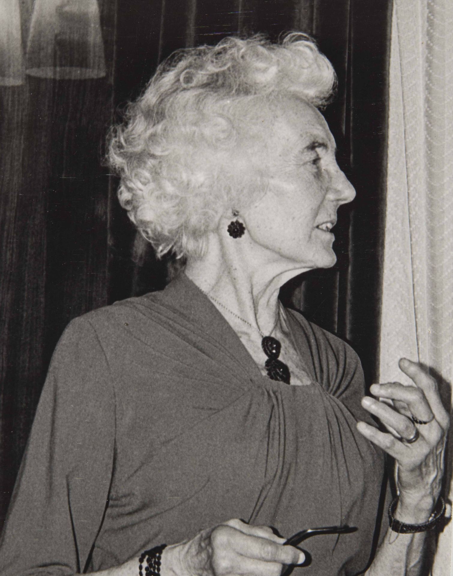 Milada Petříková-Pavlíková, portrét, Národní galerie v Praze Milada Petříková-Pavlíková