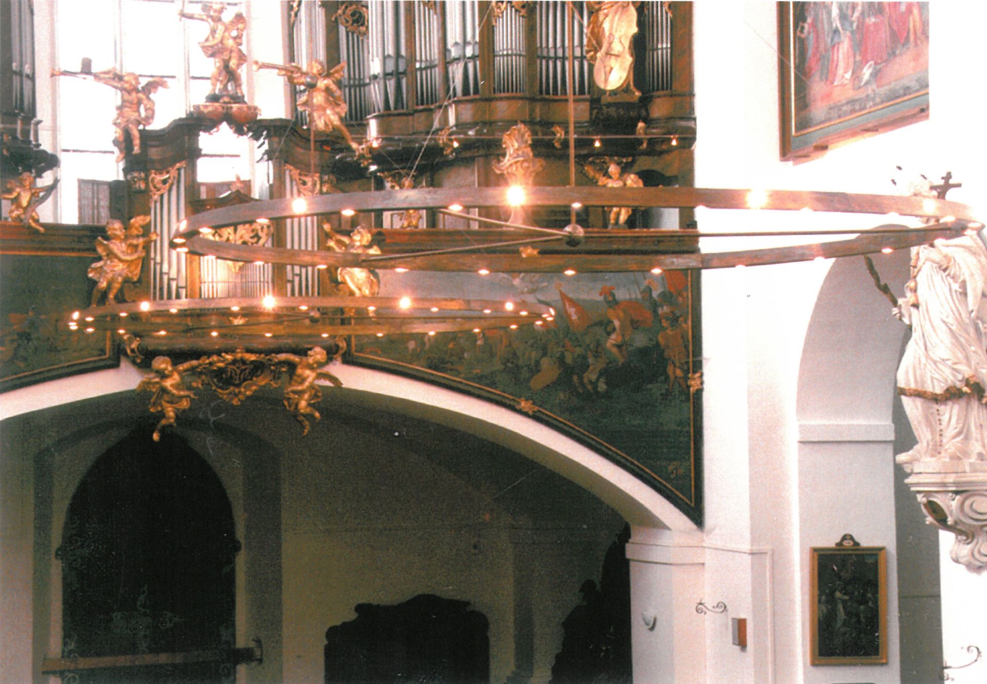 Interior lighting of St. Wenceslas Church, circular lighting, Eva Fantová's archive Fantová_Boleslav 1