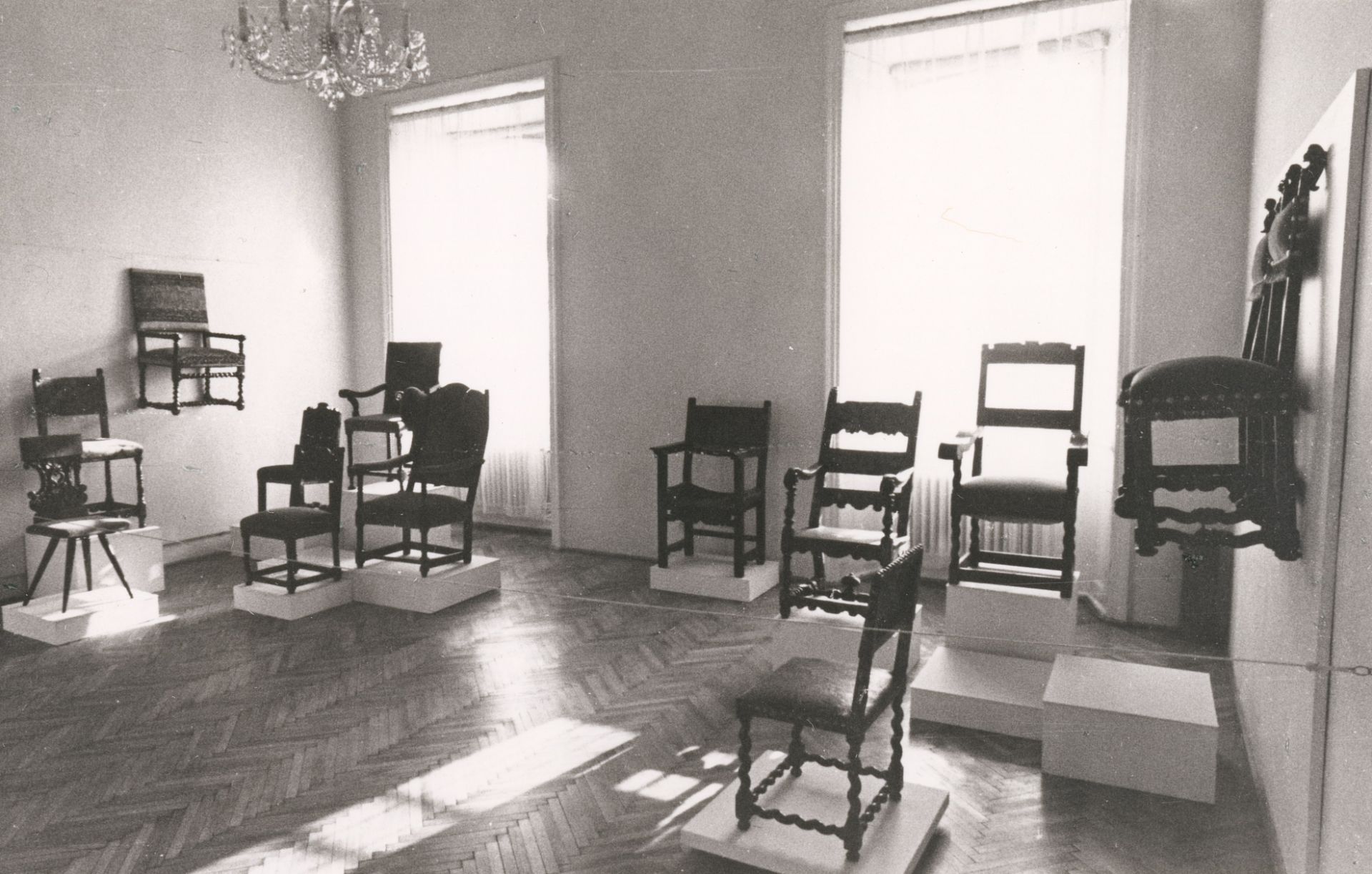 Permanent exhibition of the development of furniture from the collections of UPM at Duchcov Castle, photographs of the exhibition, archive of Daniela Fenclova Fenclová_Duchcov_7