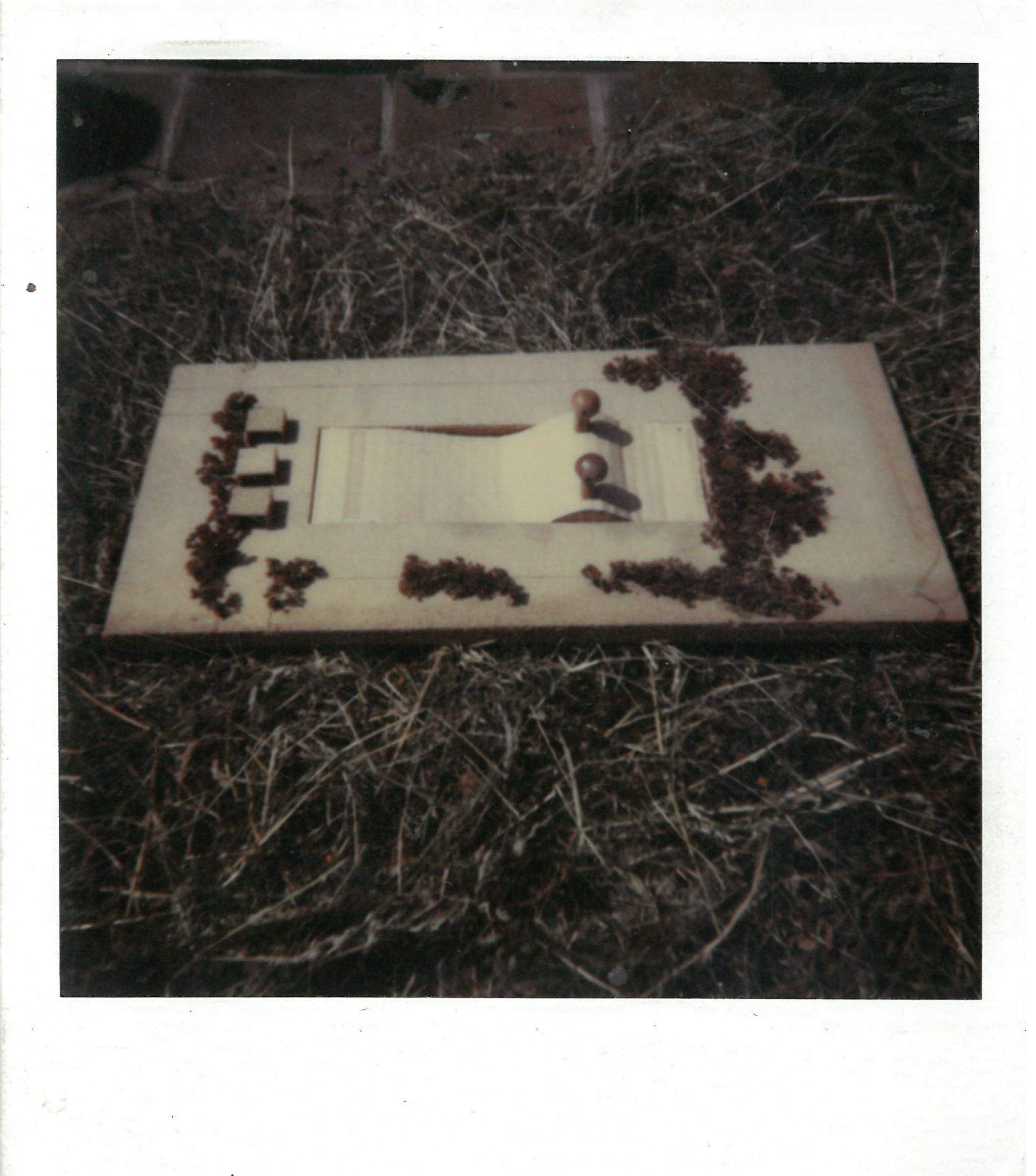 Kindergarten paddling pool, polaroid photo of the paddling pool model, archive of Marie Davidová Davidová_Štěchovice_model2