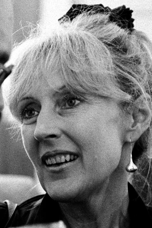 Eva Jiřičná, 1991, archiv Evy Jiřičné Jiřičná_portrét_1991