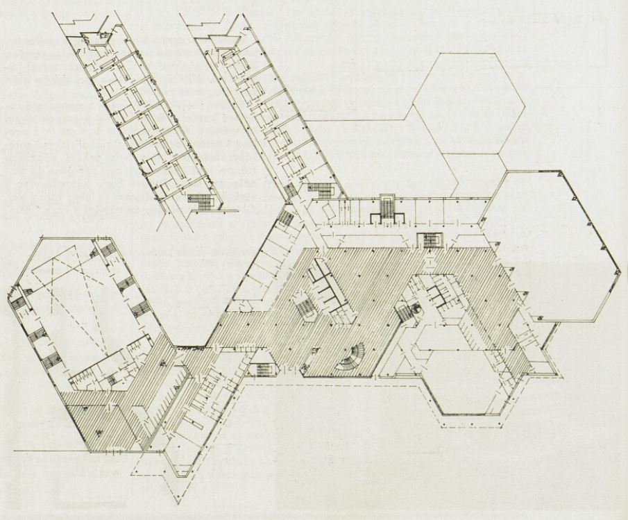Cajthamlová_N_Pyramida_02